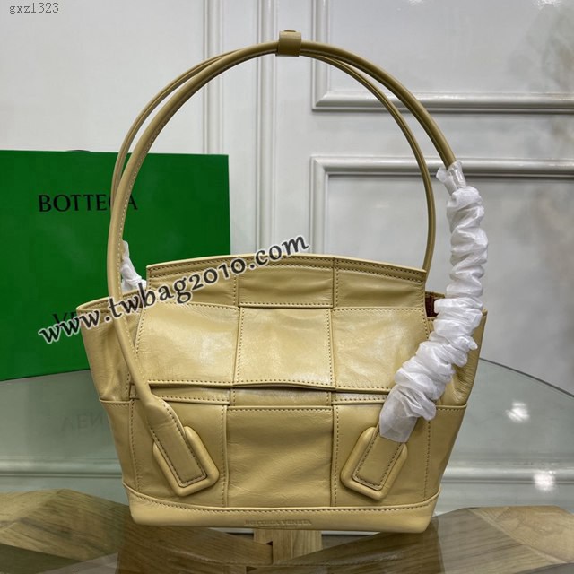 Bottega veneta高端女包 96009s小號 寶緹嘉新款Arco33油蠟皮手提包 BV經典款小牛皮arco女包  gxz1323