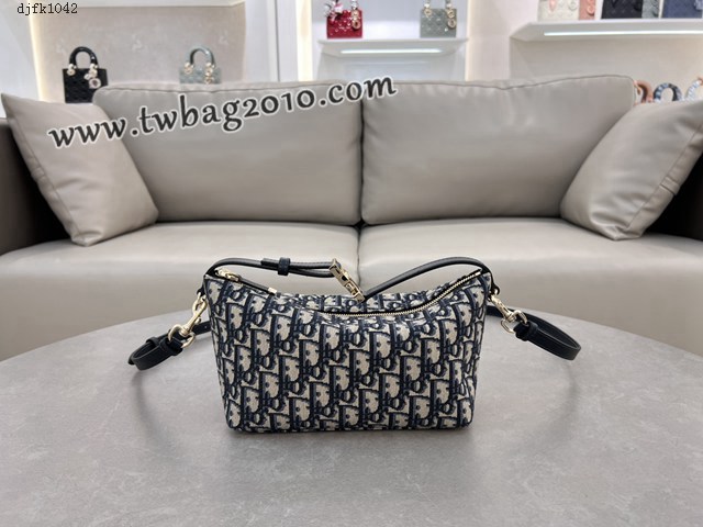 Dior专柜新款迪奥顶级原单中号Travel Nomad手提肩背包 djfk1042