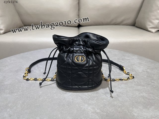 Dior专柜新款迪奥顶级原单黑色30Montaigne迷你抽绳水桶包 djfk1174