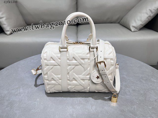 Dior专柜新款迪奥顶级原单杏色压花菱格Groove25大号手袋 djfk1208