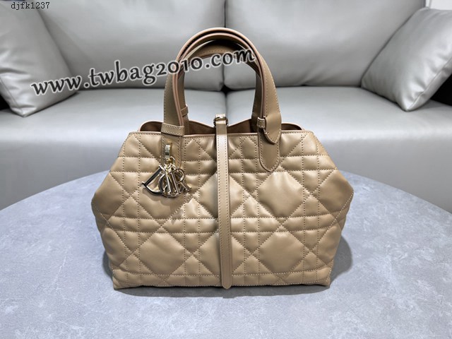 Dior专柜新款迪奥中号Toujours手袋牛皮超大藤格纹休闲女包 djfk1237