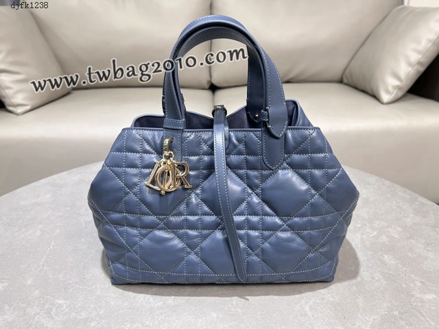 Dior专柜新款迪奥中号Toujours手袋牛皮超大藤格纹休闲女包 djfk1238