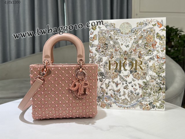 Dior专柜新款迪奥高仿原单Lady四格刺绣半颗珍珠绣金线手提肩背女包 djfk1260