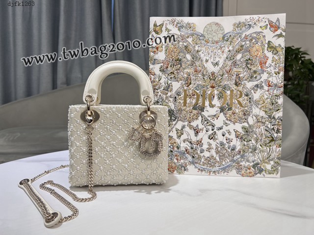 Dior专柜新款Lady女包迪奥高仿原单Lady三格刺绣半颗珍珠手提肩背女包 djfk1263