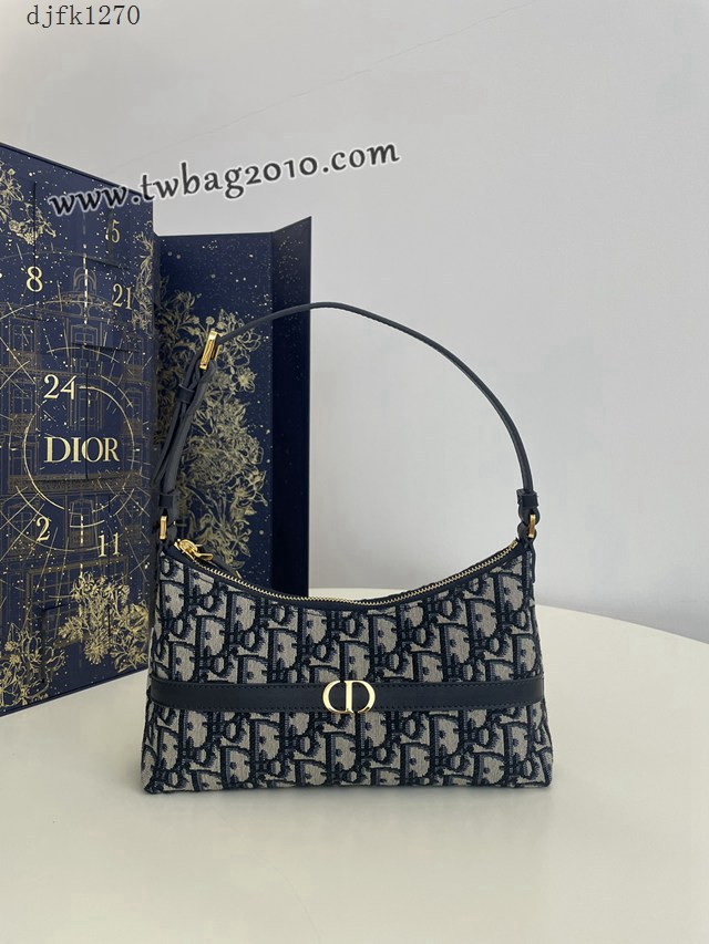 Dior专柜新款迪奥高仿原单Miss Caro秋冬系列水饺包腋下包 djfk1270