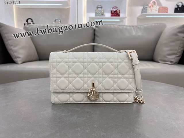 Dior专柜2024新款迪奥高仿原单黑色漆皮革藤格纹Miss肩背斜挎手提包 djfk1331
