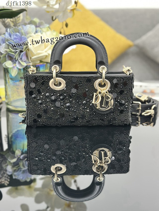 Dior专柜新款迪奥高仿原单Lady D-Joy小号刺绣珠片黑色手提包 djfk1398