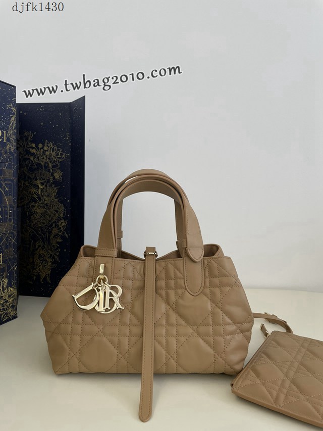 Dior专柜新款迪奥高仿原单小号焦糖Toujours系列大菱格休闲女包 djfk1430