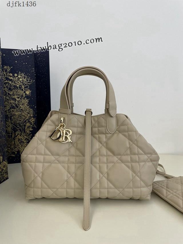 Dior专柜新款迪奥高仿原单中号奶油杏Toujours系列大菱格休闲女包 djfk1436