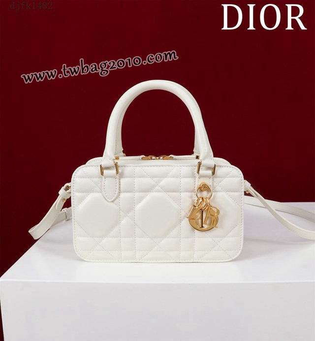 Dior专柜2024新款迪奥高仿原单迷你小方包蒙田30系列迷你医生包 djfk1482