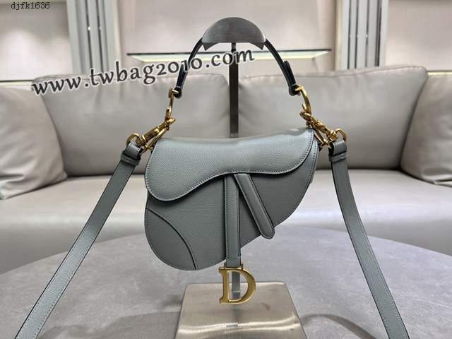 Dior专柜经典马鞍包迪奥高仿原单岩石灰小号马鞍包腋下肩背包 djfk1636