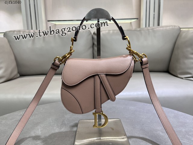 Dior专柜经典马鞍包迪奥高仿原单墙粉小号马鞍包腋下肩背包 djfk1640