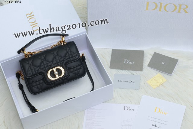 Dior专柜2024新款迪奥高仿原单小牛皮Cannage藤格纹珍珠包斜挎包 djfk1664