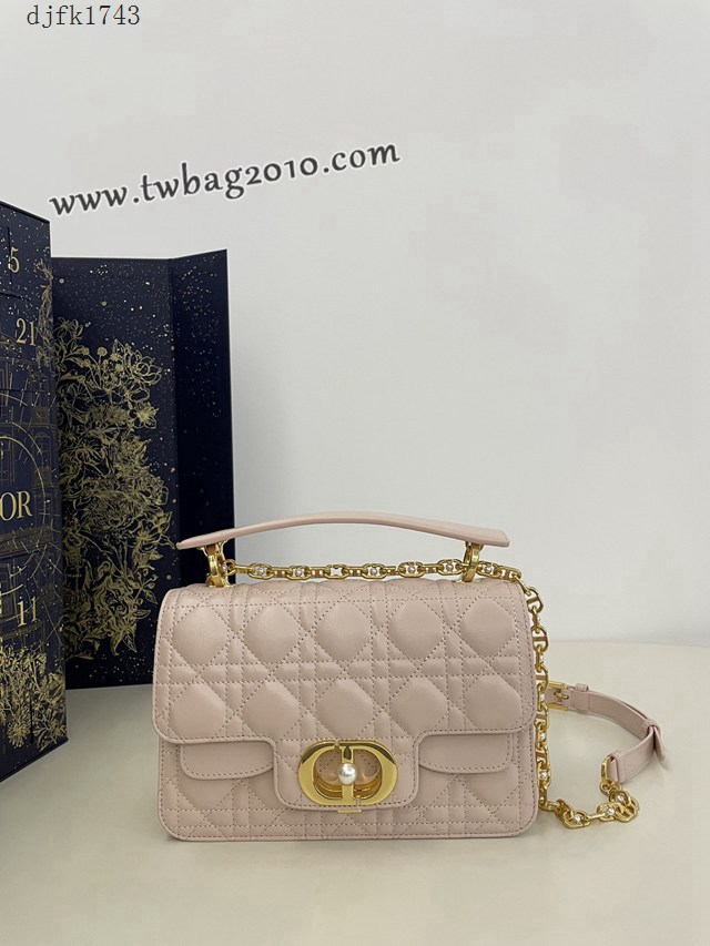 Dior专柜新款迪奥高仿原单中号胭脂粉Jolie系列珍珠链条包 djfk1743