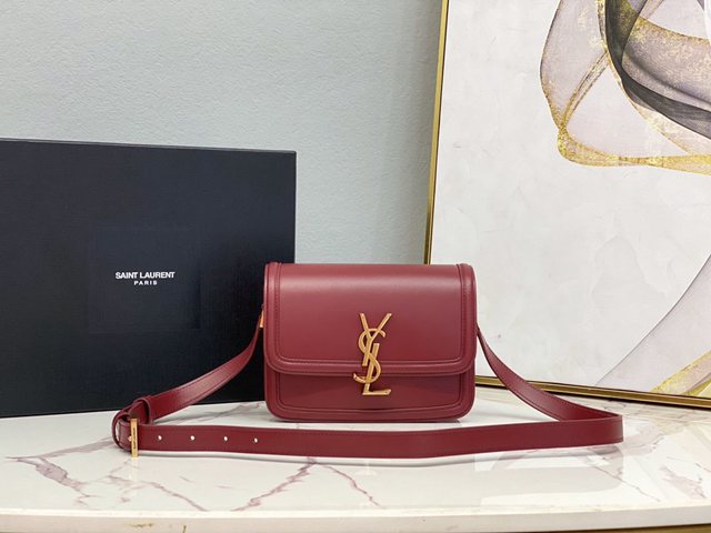 YSL专柜款女包 聖羅蘭經典款MONOGRAM金屬旋扣小號郵差包 YSL肩背斜挎包 634306  jjh1084