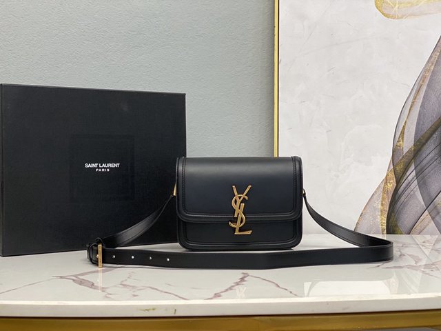 YSL专柜款女包 聖羅蘭經典款MONOGRAM金屬旋扣小號郵差包 YSL肩背斜挎包 634306  jjh1088