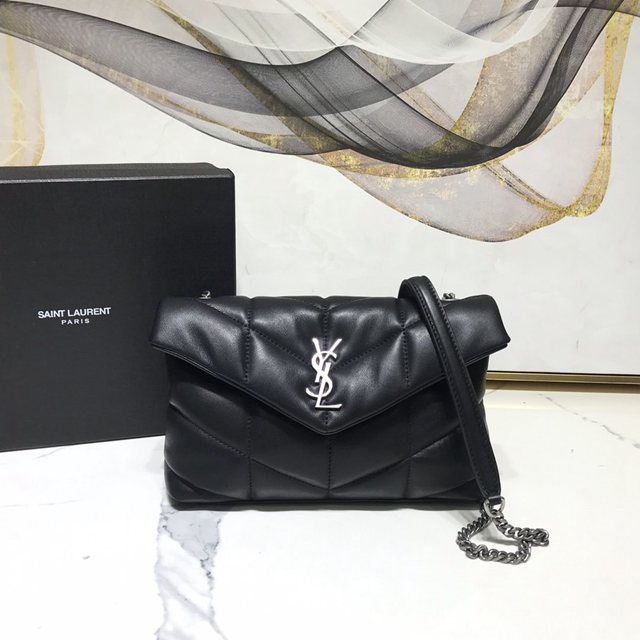 YSL专柜款女包 聖羅蘭經典款絎縫小羊皮迷你號郵差包 YSL肩背斜挎包 602333  jjh1128