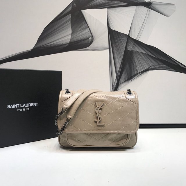 YSL专柜款女包 聖羅蘭經典款Niki油蠟抓皺牛皮小號郵差包 YSL肩背斜挎包 533037  jjh1177