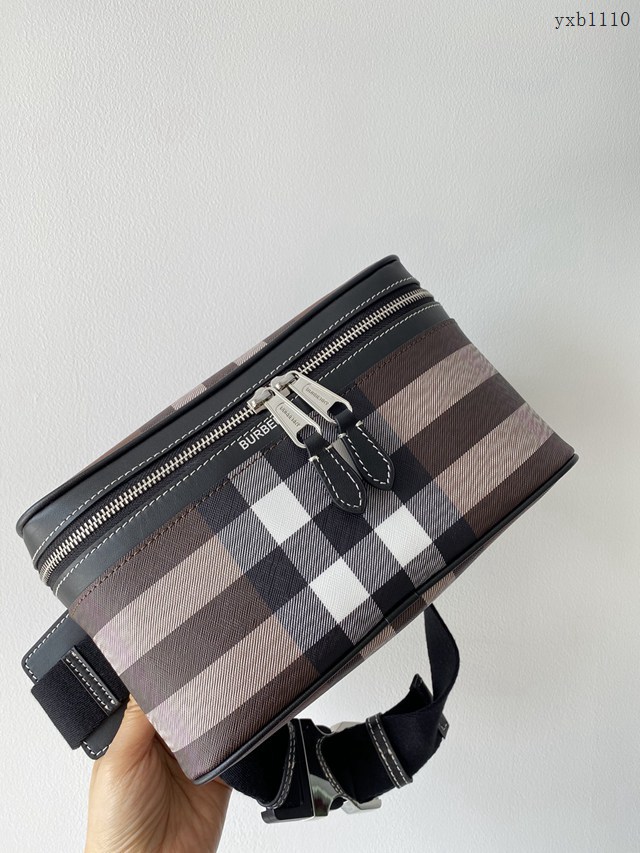 Burberry專門店新款立挺版型的腰包 巴寶莉格紋環保帆布斜背腰包 yxb1110