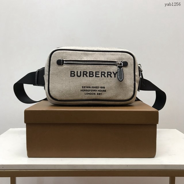 Burberry專門店新款腰包 巴寶莉Horseferry印花男士腰包挎包 yxb1256