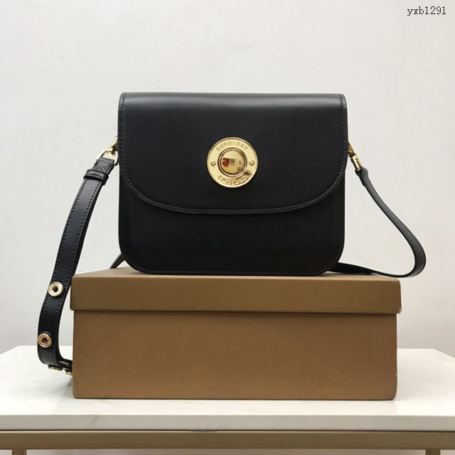 Burberry專門店新款大號斜背包 巴寶莉全皮肩背女包 yxb1291