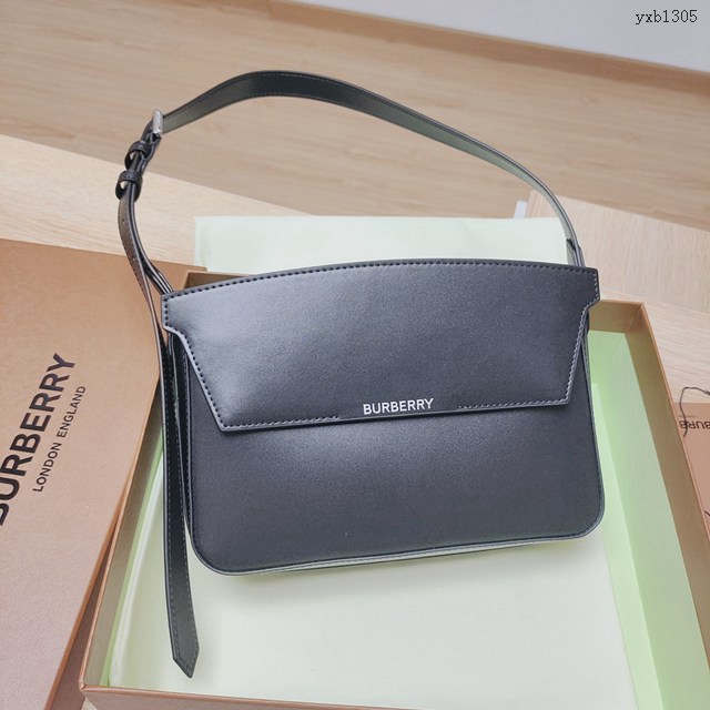 Burberry專門店新款女士肩背包 巴寶莉22秋冬款大號格紋腋下包 yxb1305