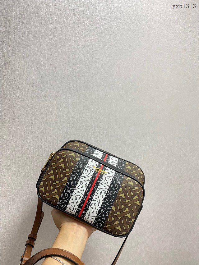 Burberry專門店新款TB相機包 巴寶莉男女款小斜挎包 yxb1313