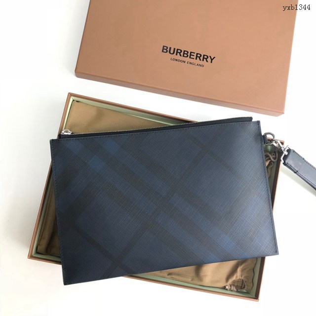 Burberry專門店新款手拿包格紋拉鏈收納袋 巴寶莉經典款男士手包 yxb1344