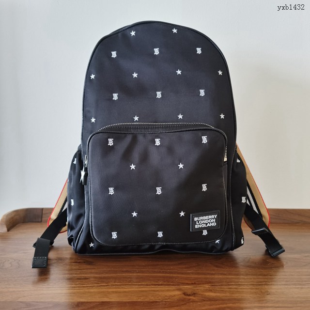 Burberry專門店新款尼龍刺繡雙肩包 巴寶莉TB系列男女同款雙肩背包 yxb1432