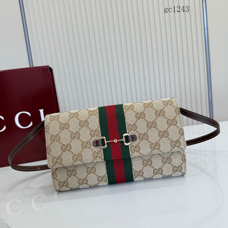 Gucci專櫃2026新款雙G印花織帶單肩斜挎包 古馳Generation系列男女翻蓋馬銜扣小方包 867120  gc1243