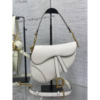 Dior专柜新款迪奥顶级原单原厂皮白色大号经典马鞍包 djfk1094