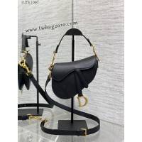 Dior专柜新款迪奥顶级原单原厂皮黑色小号经典马鞍包 djfk1097