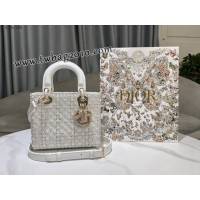 Dior专柜新款迪奥高仿原单Lady四格刺绣半颗珍珠绣金线手提肩背女包 djfk1256