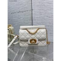 Dior专柜新款迪奥高仿原单Jolie系列珍珠链条包 djfk1303