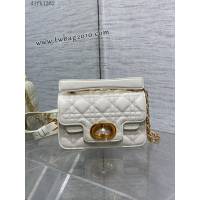 Dior专柜新款迪奥高仿原单Jolie系列珍珠链条包翻盖包小斜挎包 djfk1362