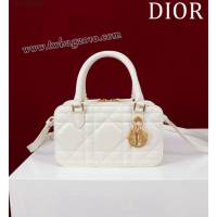 Dior专柜2024新款迪奥高仿原单迷你小方包蒙田30系列迷你医生包 djfk1482