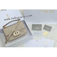 Dior专柜新款迪奥高仿原单小牛皮Cannage藤格纹珍珠链条包 djfk1666