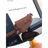 Dior专柜2025新款男装系列马鞍包迪奥高仿原单牛皮男士斜挎包 djfk1725