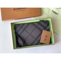 Burberry專門店新款格紋拉鏈收納袋手拿包 巴寶莉經典款男士手包 yxb1117