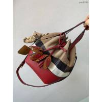 Burberry專門店新款Canvas格紋水桶包 巴寶莉肩背斜挎女包 yxb1265