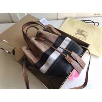 Burberry專門店新款Canvas格紋水桶包 巴寶莉肩背斜挎女包 yxb1266