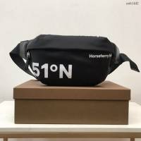 Burberry專門店新款腰包 巴寶莉尼龍布男士腰包挎包 yxb1442
