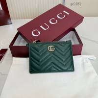Gucci專櫃2026新款羊皮拉鏈鑰匙包 古馳Marmont系列女士絎縫V型拉鏈錢包卡包 837747  gc1062