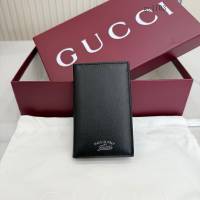 Gucci專櫃2026新款燙金對折錢夾護照夾 古馳Lira系列男士錢包 867327  gc1103