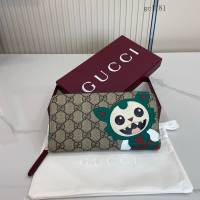 Gucci專櫃2026新款卡通男女錢包 古馳Besties系列長款拉鏈零錢包 855377  gc1181