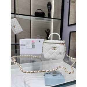 Chanel專櫃2022C新品內配小鏡子手提化妝小盒子 AP2198Y 香奈兒原廠皮小型收納盒女包 djc4887