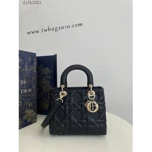 Dior专柜新款迪奥顶级原单Lady最新秋冬系列几何图形手提黑色女包 djfk1021