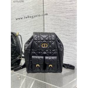 Dior专柜新款迪奥高仿原单黑色Caro秋冬系列大号双肩包 djfk1250