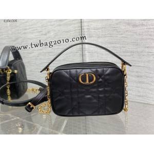 Dior专柜新款迪奥高仿原单Caro系列珍珠链条相机包 djfk1305
