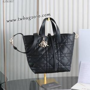 Dior专柜新款迪奥高仿原单原厂级Toujours竖版系列中号黑色M2835菜篮子 djfk1457